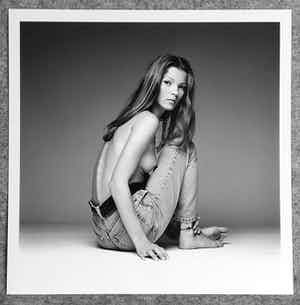 Patrick Demarchelier - Autogramm auf Fotografie Kate Moss verkocht voor € 49!