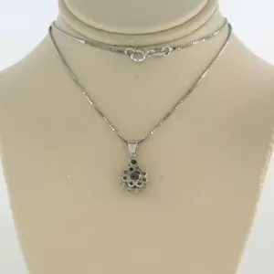 18k wit gouden collier en 14k gouden hanger met briljant geslepen diamant 0.50ct kopen? Bied vanaf 740!