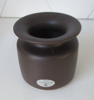 Floris Meydam - Matbruin platelen vaasje - Flora Hardenberg kopen? Bied vanaf 1!