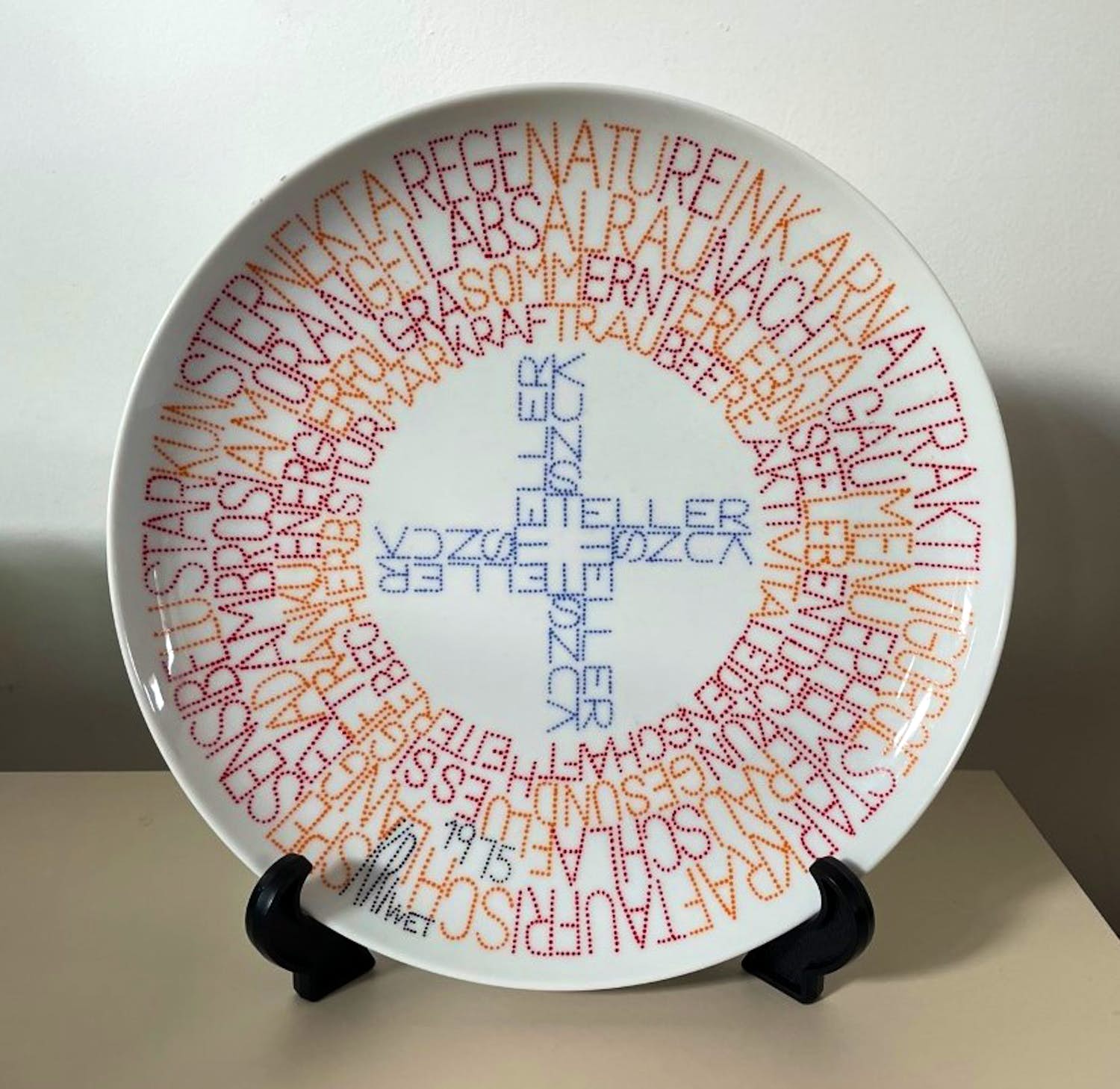 Ferdinand Kriwet - Rosenthal - Nr. 8 kunstenaars wandbord (1975) "Text Teller" verkocht voor € 50!