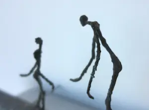 Franz Josef Vanck - Wandobject van brons en hardsteen, Twee figuren kopen? Bied vanaf 300!