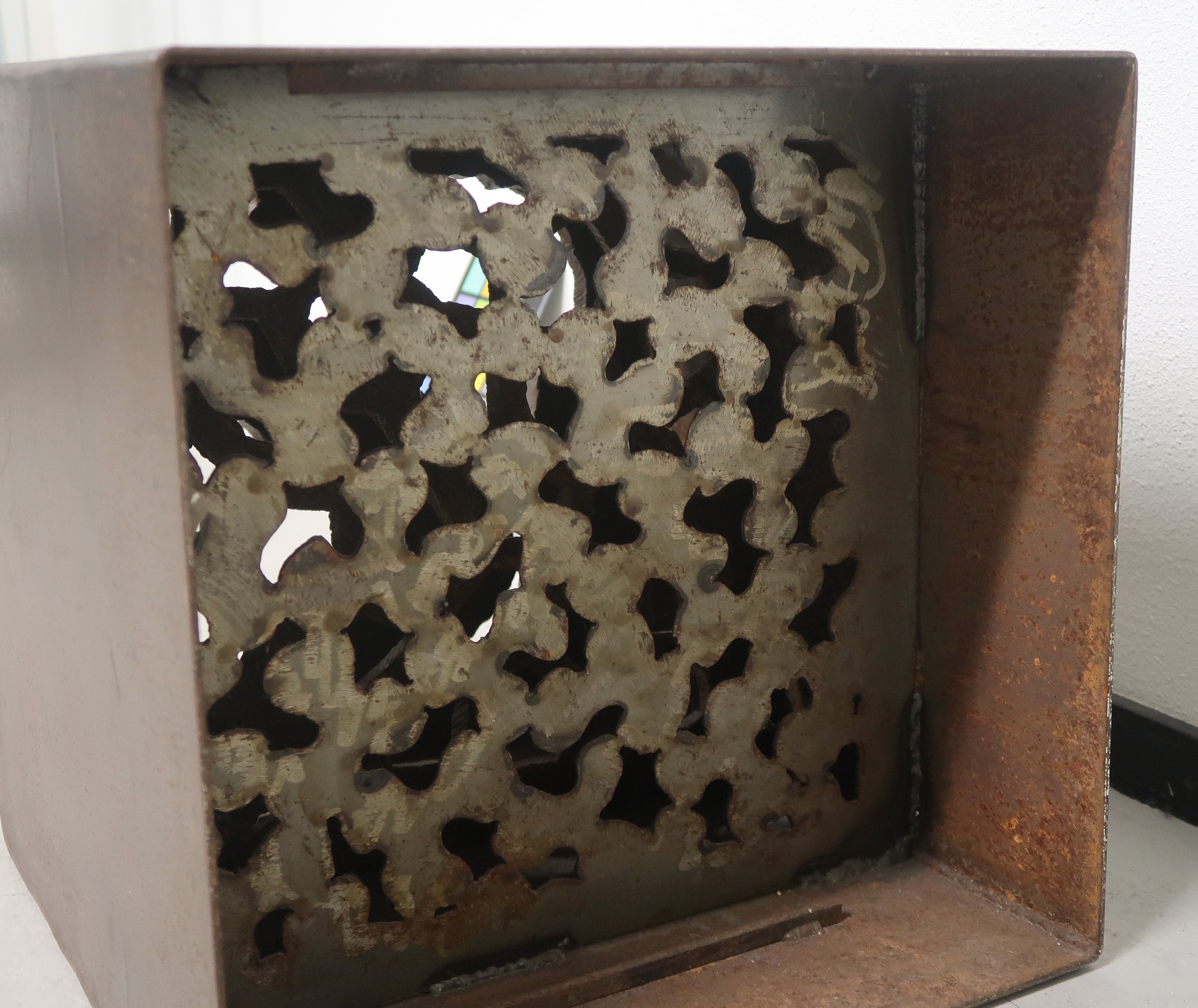 Joop Haring - Stalen kubus, Zonder titel (Groot) kopen? Bied vanaf 200!