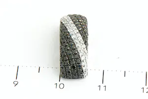 67- Elegante wit-gouden 14 karaats hanger - met ca. 0.50ct (zwart) diamant kopen? Bied vanaf 160!