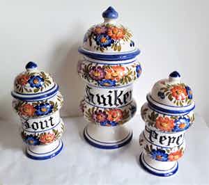 Arts & Crafts - Handwerk keramiek/aardewerk voorraadpotten (Keramiek Maastricht) verkocht voor € 1!