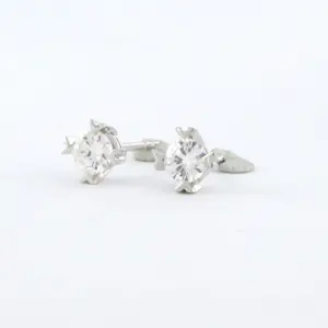 18k gouden solitair oorknoppen met briljant geslepen diamant 0.22ct F/G - VS/SI kopen? Bied vanaf 310!