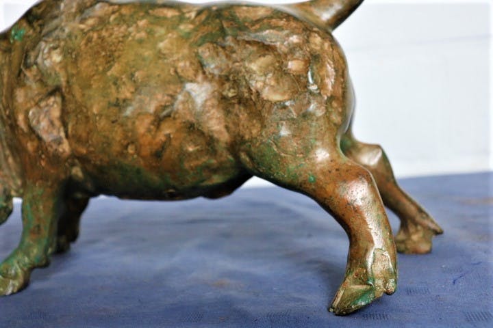 Pierre Chenet - vol bronzen aanvallende stier kopen? Bied vanaf 350!