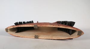 Niet of onleesbaar gesigneerd - Aardewerk en rubber, Zonder titel kopen? Bied vanaf 10!