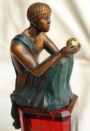 Patrizia Guerresi - Bronzen beeld op parfumfles , “Paris” – Les Beaux Arts – ca 1997 kopen? Bied vanaf 75!