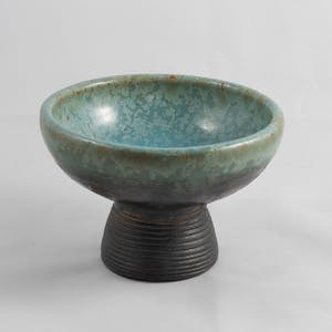 Pieter Groeneveldt - Drie aardewerken objecten kopen? Bied vanaf 50!