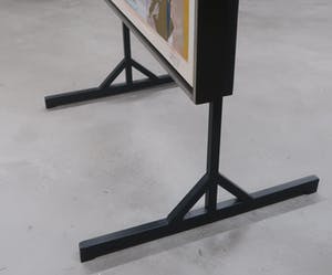 Arty Grimm - Gemengde techniek op board, Zonder titel (Op standaard, zeer groot) kopen? Bied vanaf 1!