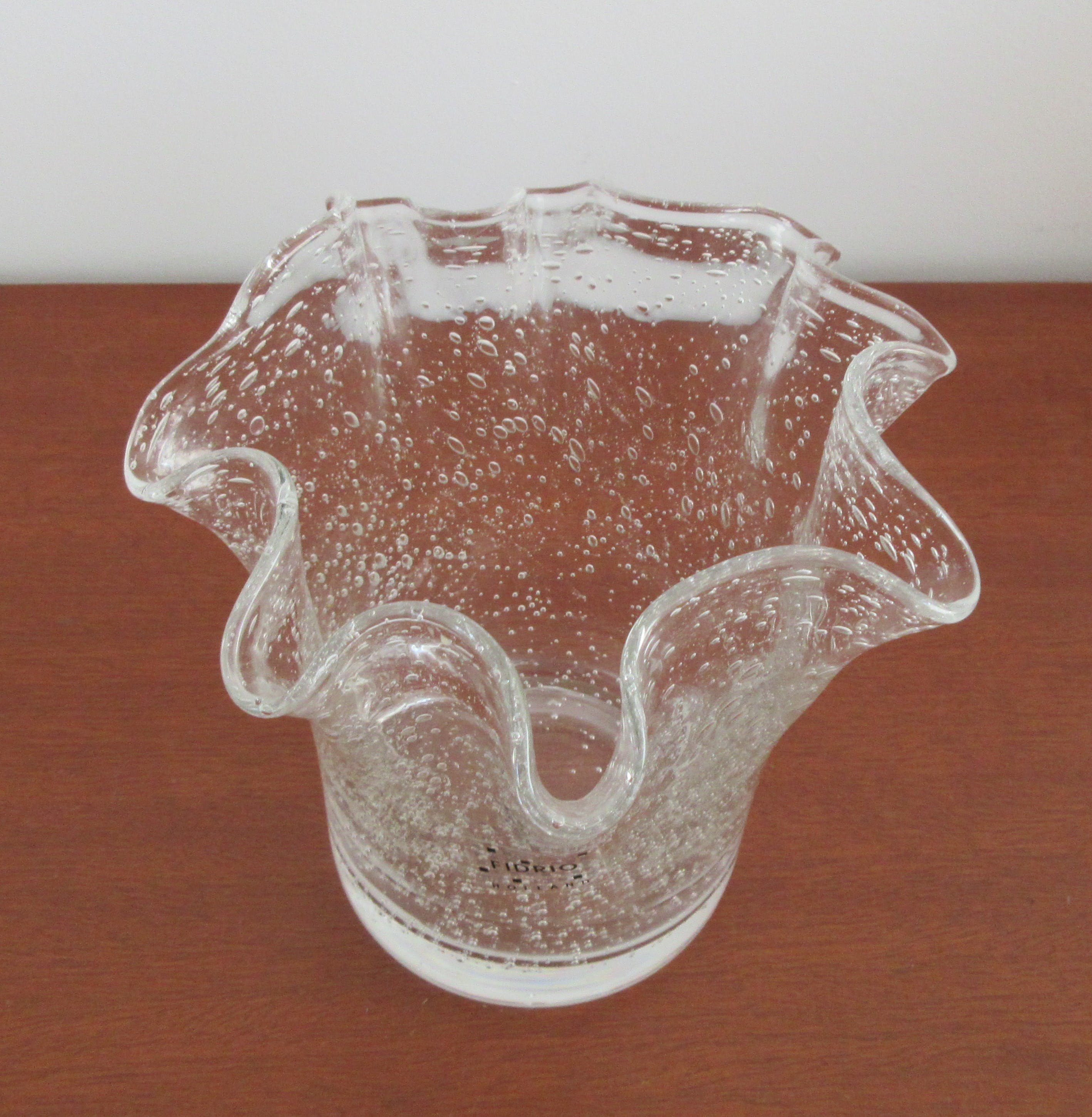 Fidrio - Blank glazen zakdoek vaasje met bubbels kopen? Bied vanaf 7!