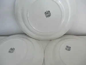 Villeroy en Boch - 3 borden Boch Freres - La Louviere kopen? Bied vanaf 50!