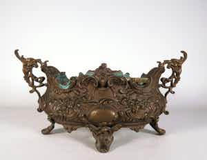 Gietijzeren jardinière verkocht voor € 1!