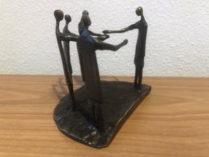 Corry Ammerlaan - Prachtig beeldje - WELKOM IN ONS MIDDEN " kopen? Bied vanaf 25!