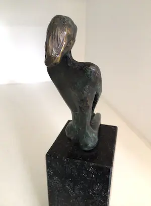 Corry Ammerlaan - Sculptuur “ Geniet ! “ kopen? Bied vanaf 95!