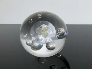 Floris Meydam - GESIGNEERDE GLAZEN MASSIEVE BOL MET INGESLOTEN LUCHTBELLEN. kopen? Bied vanaf 49!