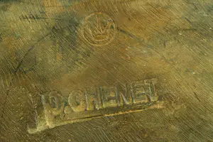 Pierre Chenet - Bronzen beeld van vrouwelijk naakt met gekruiste armen kopen? Bied vanaf 295!