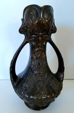 Art Nouveau bronsen vaas verkocht voor € 1!