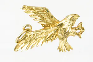 Sierlijke 14 karaats geel-gouden hanger "Adelaar met gespreide vleugels" kopen? Bied vanaf 45!