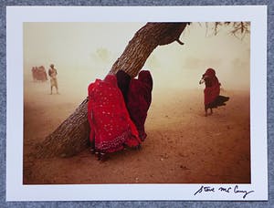 Steve McCurry - Autogramm auf Fotografie Sandstorm India kopen? Bied vanaf 49!