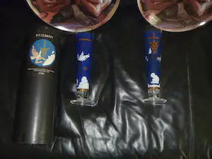 Nico Vrielink - laatste kans : 2 borden + 2 glazen met afbeeldingen van Nico kopen? Bied vanaf 1!