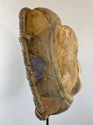 Eket - African Mask from the EKET People - Liberia. kopen? Bied vanaf 45!