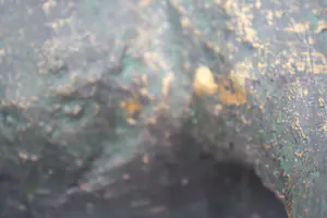 Niet of onleesbaar gesigneerd - Uitermate Prachtig Terracota Paard- Bladgoud (20e eeuw) kopen? Bied vanaf 1!