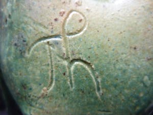 Niet of onleesbaar gesigneerd - "Th" gesigneerd - keramieke watervogel eend met zwarte ogen kopen? Bied vanaf 1!