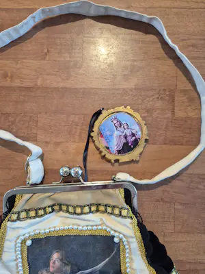 Ankie Martens - Schoudertas van Ankie Martens met een portret van Marie Cecile Thijs. kopen? Bied vanaf 125!