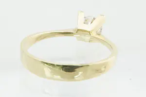 34 - Chique 18 Krt geel gouden dames solitair ring kopen? Bied vanaf 140!