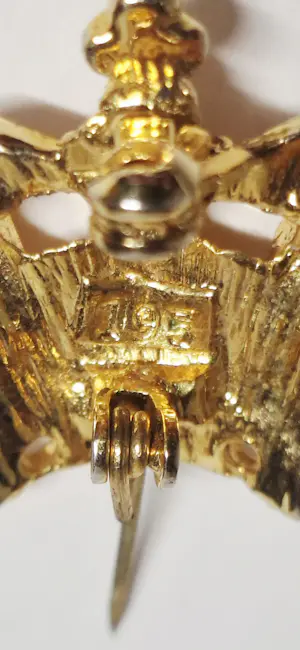 Royal Crown Broche kopen? Bied vanaf 75!