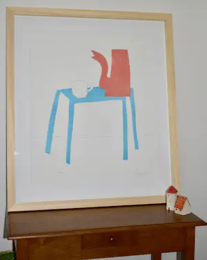 Klaas Gubbels - Litho - Rode kan op blauwe tafel Nr.94 - Geheel nieuw ingelijst kopen? Bied vanaf 550!
