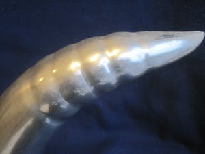 Niet of onleesbaar gesigneerd - Aluminium sculptuur. kopen? Bied vanaf 1!