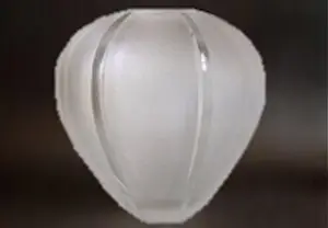 Andries Dirk Copier - Een mooi gesatineerde vaas van dik glas met acht geslepen ribben. kopen? Bied vanaf 65!