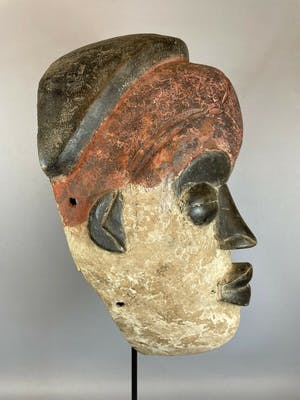 Bakongo - 210806 - Tribal used African mask from the Bakongo - Congo. kopen? Bied vanaf 40!