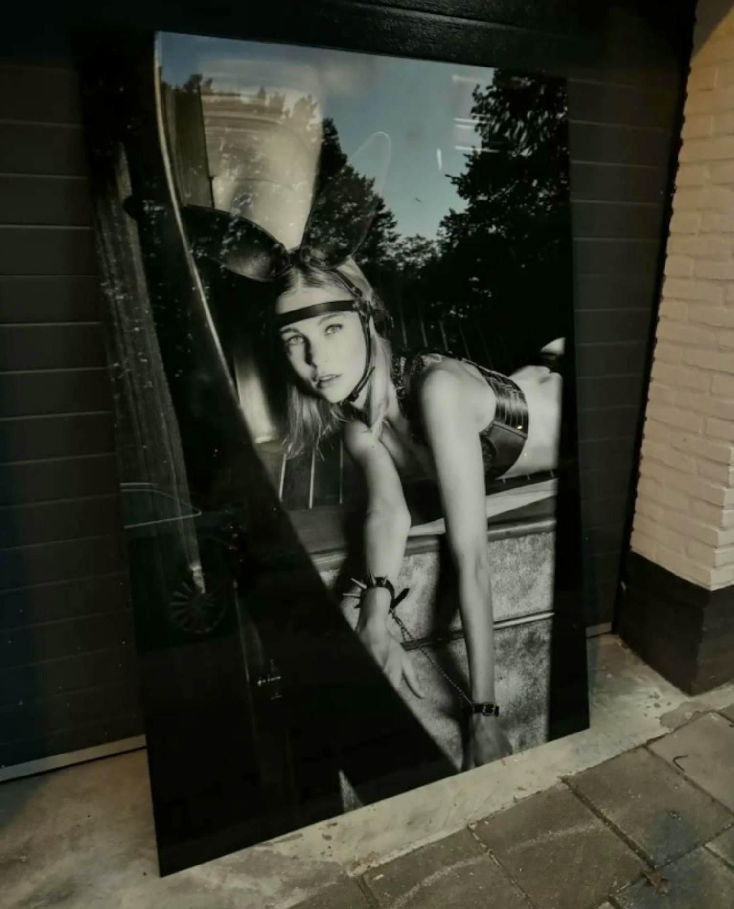 Oscar Munar - Playboy zwart wit kopen? Bied vanaf 299!