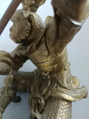 Niet of onleesbaar gesigneerd - Chinees volkskunst beeld (brons) van de legendarische figuur aap kopen? Bied vanaf 1!