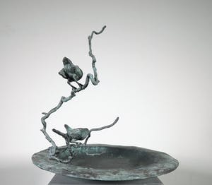 Phonse van Daalen - Groot bronzen vogelbad met vogels op tak kopen? Bied vanaf 1000!