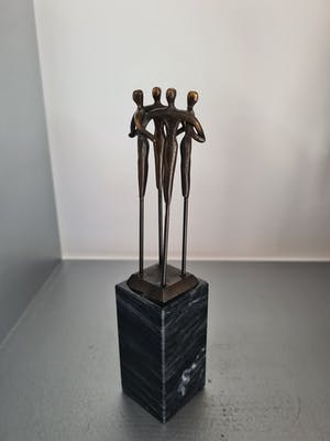 Corry Ammerlaan - Artihove Beeld " Hoogstaand geïnspireerd. " kopen? Bied vanaf 22!