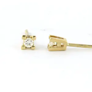 18k geel gouden solitair oorknoppen met briljant geslepen diamant tot. 0,18ct kopen? Bied vanaf 325!