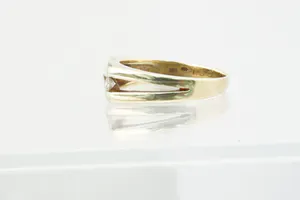 Vintage 14 krt gouden A-symmetrische solitair-ring - bicolor - 0.10ct briljant kopen? Bied vanaf 160!