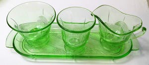 Niet of onleesbaar gesigneerd - Beautiful Art Deco four-piece cream set. kopen? Bied vanaf 10!