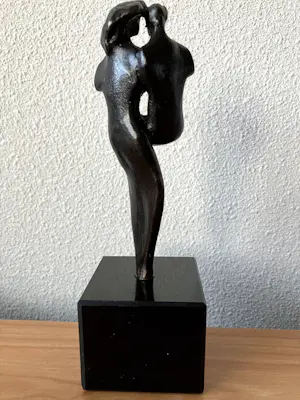 Brons (Onbekend) - Modern bronzen beeld moeder met kind. kopen? Bied vanaf 65!