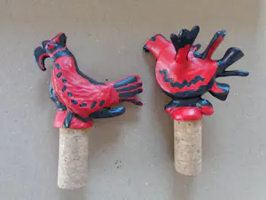 Corneille - WIJNSET / OBJECT / KISTJE MET KURKENTREKKER & 2 WIJNSTOPPEN / VERZAMELOBJECT kopen? Bied vanaf 1!