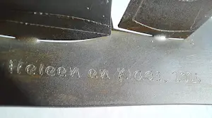 Klaas Gubbels - Flessen op tafel, metalen beeld (2024) kopen? Bied vanaf 250!