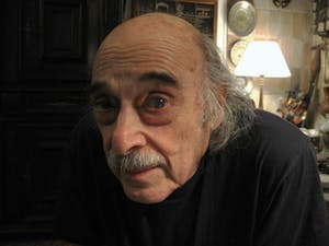 Hugh Weiss - Piloot in dubbeldekker boven fantasielandschap, olieverf op board (zeer groot!) kopen? Bied vanaf 550!