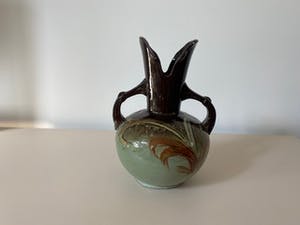 Niet of onleesbaar gesigneerd - Art Nouveau majolica vaas kopen? Bied vanaf 1!