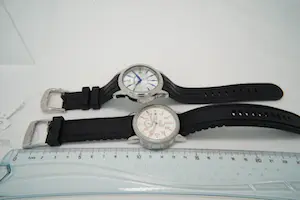 60 - Twee Stalen Unisex polhorloge met rubberenband Vendoux/Officina del Tempo kopen? Bied vanaf 20!