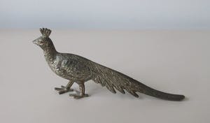 Curiosa - Vier metalen figuren van fazanten en pauwen kopen? Bied vanaf 1!
