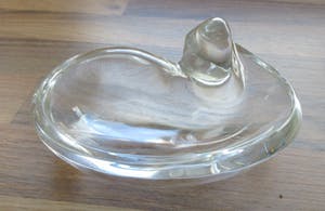 Niet of onleesbaar gesigneerd - Studio kristallen vrijgevormd schaaltje - gesigneerd kopen? Bied vanaf 1!